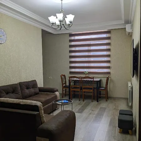 Berapartment With Mountain View Batumi Zewnętrze zdjęcie