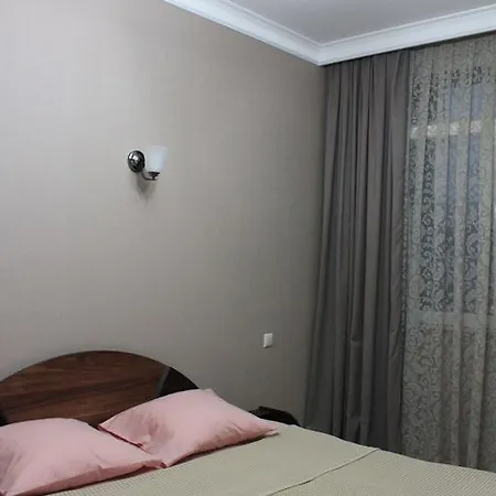 Berapartment With Mountain View Batumi Zewnętrze zdjęcie
