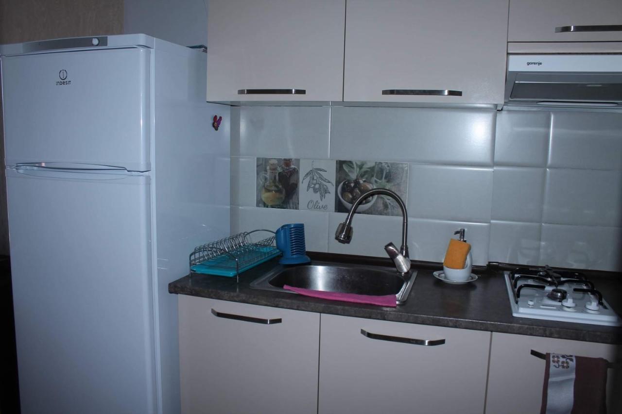 Berapartment With Mountain View Batumi